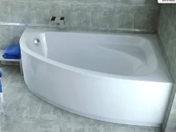 Besco Baignoire asymétrique - 140 x 80 cm - Droite- avec Tablier Blanc - Pieds - Vidage Chrome - CORNEA