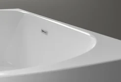 Bernstein Baignoire autoportante LENA acrylique blanc brillant - 170x75cm - Garantie 5 ans - Sans siphon, Avec robinet mitigeur 1523C