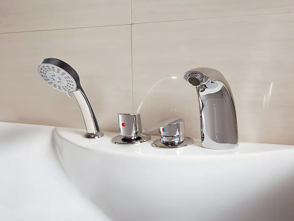 Vente-unique Baignoire balnéo blanche - 1 place - 140L - 150 x 75 x 54,5 cm - Angle gauche - GAVINO* Baignoire Balnéo