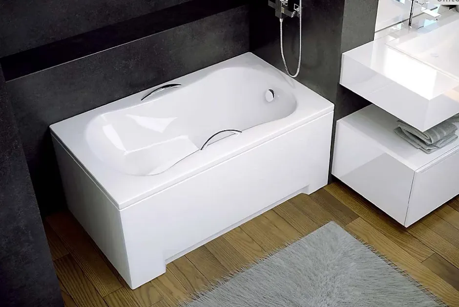 Besco Baignoire rectangulaire - 120 x 70 cm - avec Habillage Polystyrène - Pieds - Poignées - Vidage Chrome - ARIA REHAB* Baignoire Droite