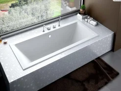 Besco Baignoire rectangulaire - 155 x 70 cm - sans Habillage - avec Pieds - Vidage Chrome - QUADRO SLIM