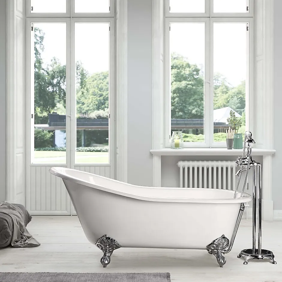 Rogier & Mothes Baignoire sur pieds en fonte petite taille ASHFORD Blanche 138 cm Pieds chromes* Baignoire Îlot