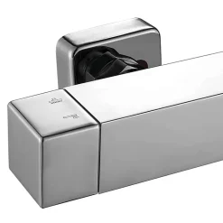 Kibath Colonne de douche carrée EXTRA FLAT, 73-122 cm, finition chrome poli, en laiton