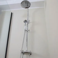 Essebagno Colonne de douche chromé rétro mitigeur mécanique Leeds 2* Colonne De Douche Mécanique