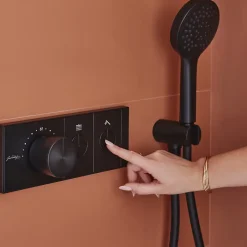 Jacob Delafon Colonne de douche encastrée thermostatique Grands Boulevards ronde noire mate