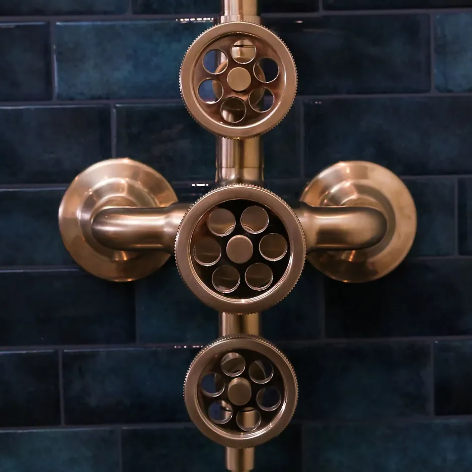 Essebagno Colonne de douche thermostatique cuivre brossé Indus* Colonne De Douche Thermostatique