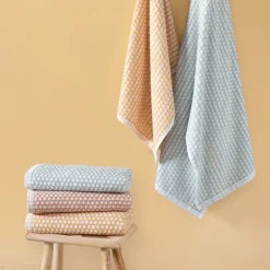 Linnea Drap de douche 70x140 cm pur coton motifs quadrillés collection GLOW vert* Serviette De Bain