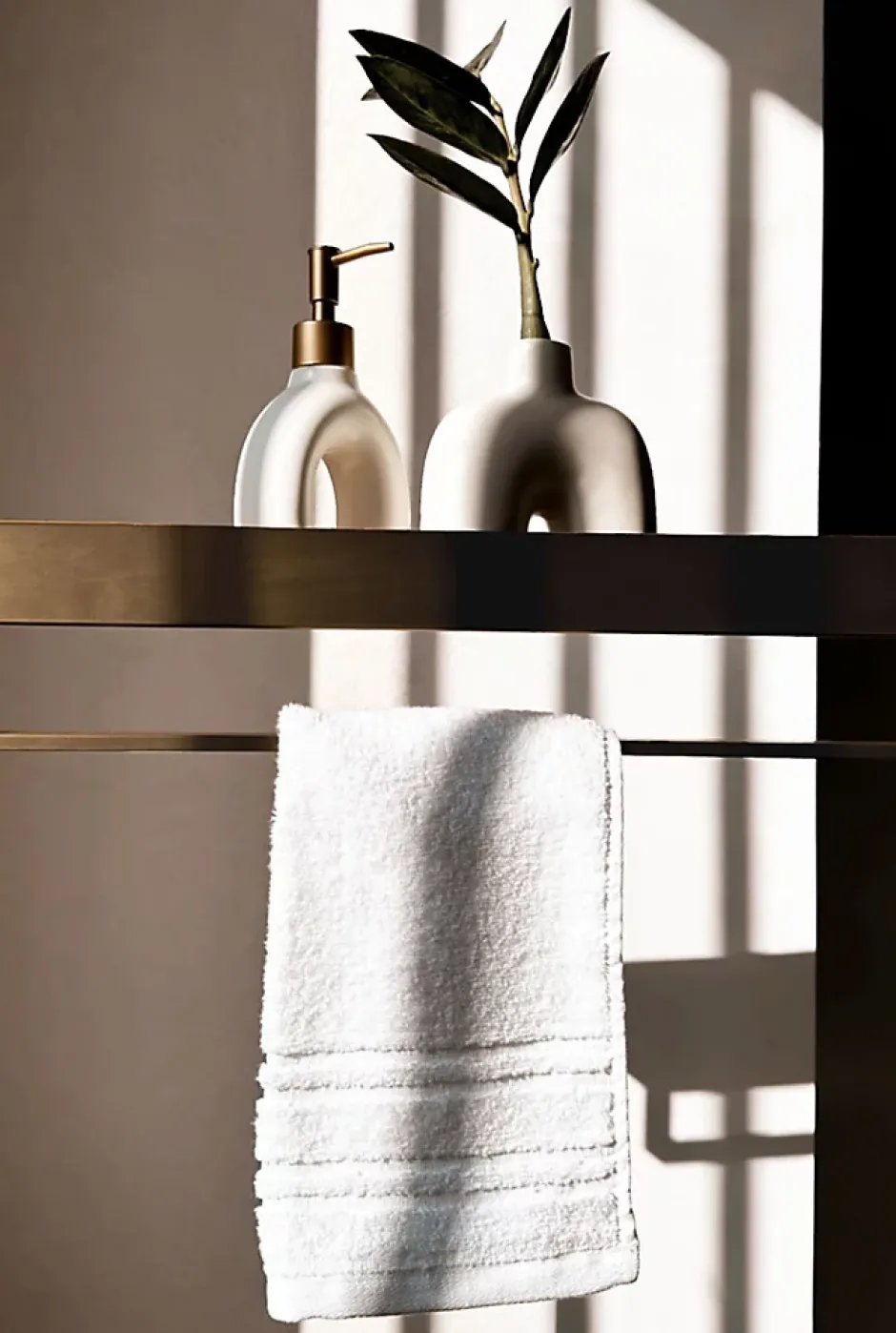 Rea ETAGÈRE DE SALLE DE BAIN SF01-600-BG BRUSH GOLD