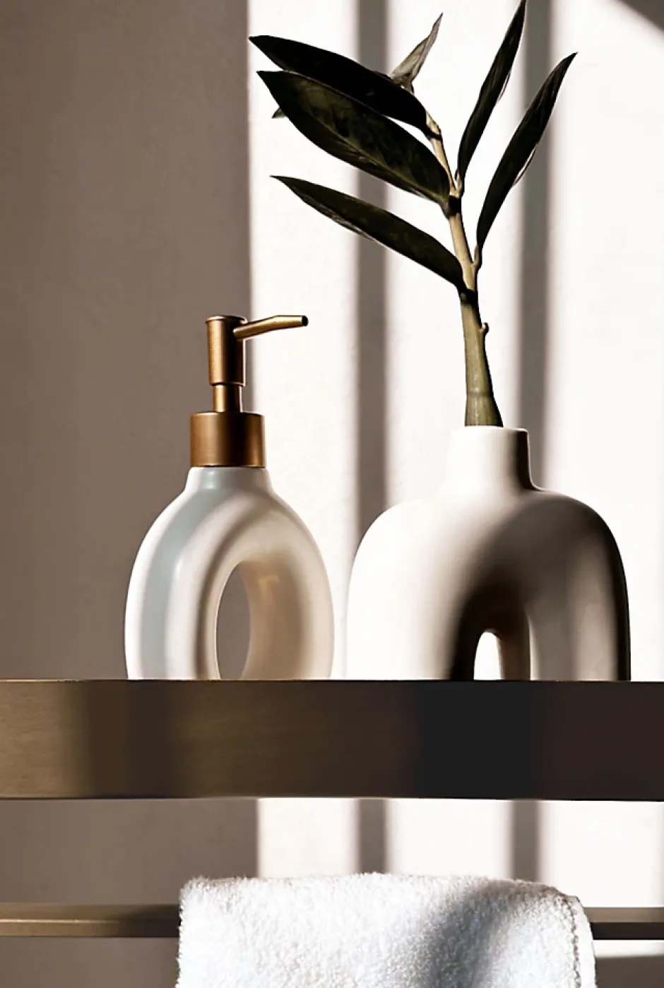 Rea ETAGÈRE DE SALLE DE BAIN SF01-600-BG BRUSH GOLD