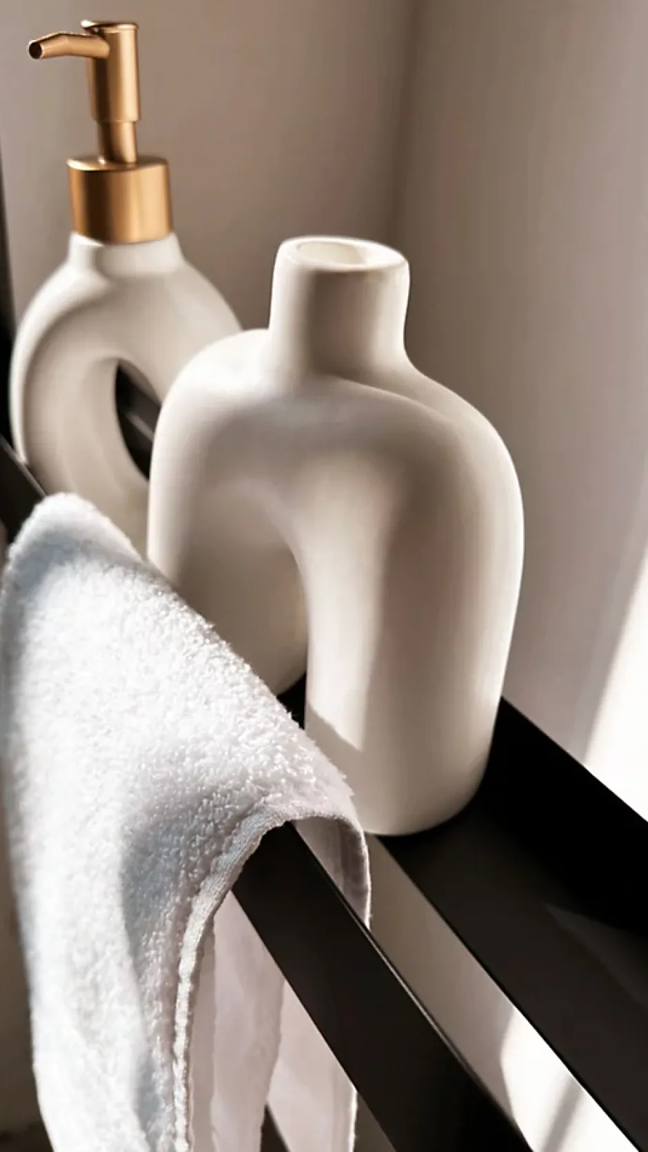 Rea ETAGÈRE DE SALLE DE BAIN SF02-600-B BLACK