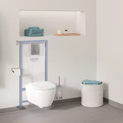 Grohe Pack WC suspendu sans bride Essence + abattant + plaque chromée + bâti
