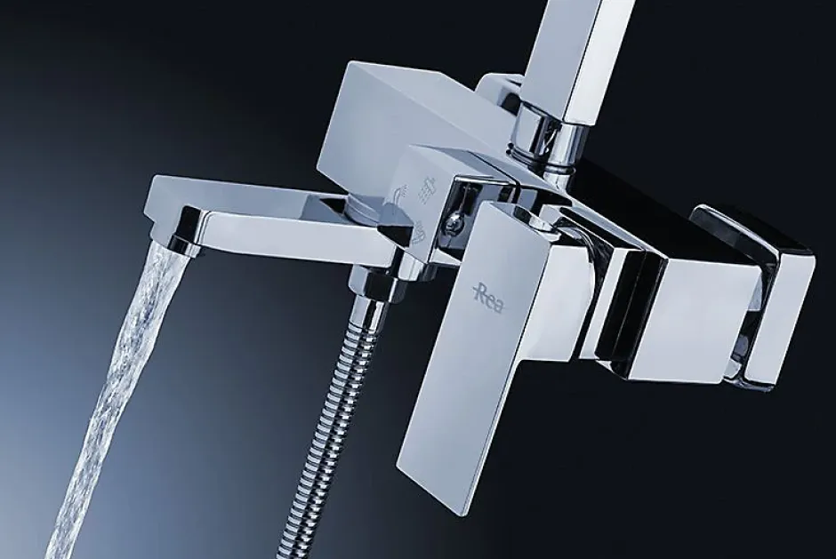 Rea Kit De Douche Navaro Chrome 14,5X21,5X119,5Cm