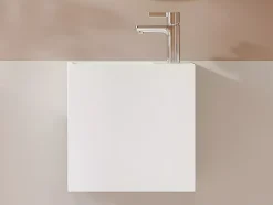 Vente-unique Lave main suspendu blanc en solid surface avec niche - Robinetterie à droite - 40 cm - PUMORI* Plan Simple Vasque