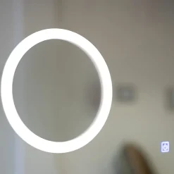Kiamami Valentina Miroir Led 100X70 Avec Allumage Tactile Et Horloge Digitale Intégrée
