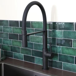 Essebagno Mitigeur de cuisine noir avec douchette Magnet