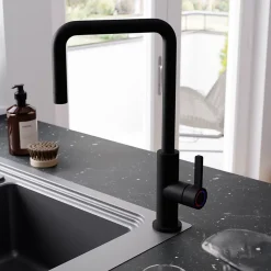 GoodHome Mitigeur de cuisine noir mat Kamut* Evier Et Robinet De Buanderie