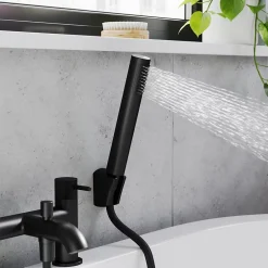 GoodHome Mélangeur bain/douche + douchette et flexible, noir mat, Owens* Robinet De Baignoire