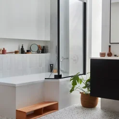 Jacob Delafon Pack baignoire bain douche 180 x 90 Neo version droite + tablier de baignoire en angle* Baignoire Droite