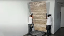 Stone Evolution Panneau 2500x1200x25 mm en véritable Travertin strié sur composite à chants nus* Panneau Mural De Salle De Bains