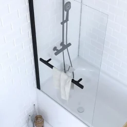 Aurlane Pare baignoire Pivotant avec Porte-Serviette 85x150cm - Profilé Noir - Verre 6mm - TSHAPE DARK