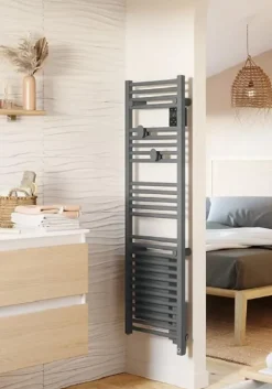 Thermor Radiateur sèche-serviettes électrique Riva 5 - Avec soufflerie - 750W+1000W - Dimensions: 1631 x 500 x 134 mm* Sèche-Serviettes Mixte