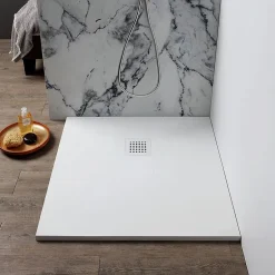 Kiamami Valentina Receveur De Douche 70X70 En Résine Blanche Effet Pierre Avec Paroi De Douche Muse