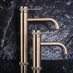 Rea Robinet De Lavabo Lungo Grip Low Brush Gold* Robinet Lave-Mains