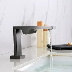 Bernstein Robinet mitigeur monocommande design gun métal pour lavabo ou vasque NT3110G