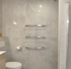Myluxeo Sèche-serviette / radiateur encastrable 150W