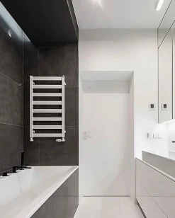 Matisere Sèche-serviette eau chaude blanc de 670mm de haut et 300mm de large - 185 Watt - VIV670/300SXB