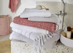 GoodHome Serviette de bain blanche et mango 140 x 70 cm, Sary