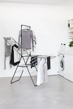 Brabantia Étendoir à linge 25 m Hangon avec portant à cintre coloris noir