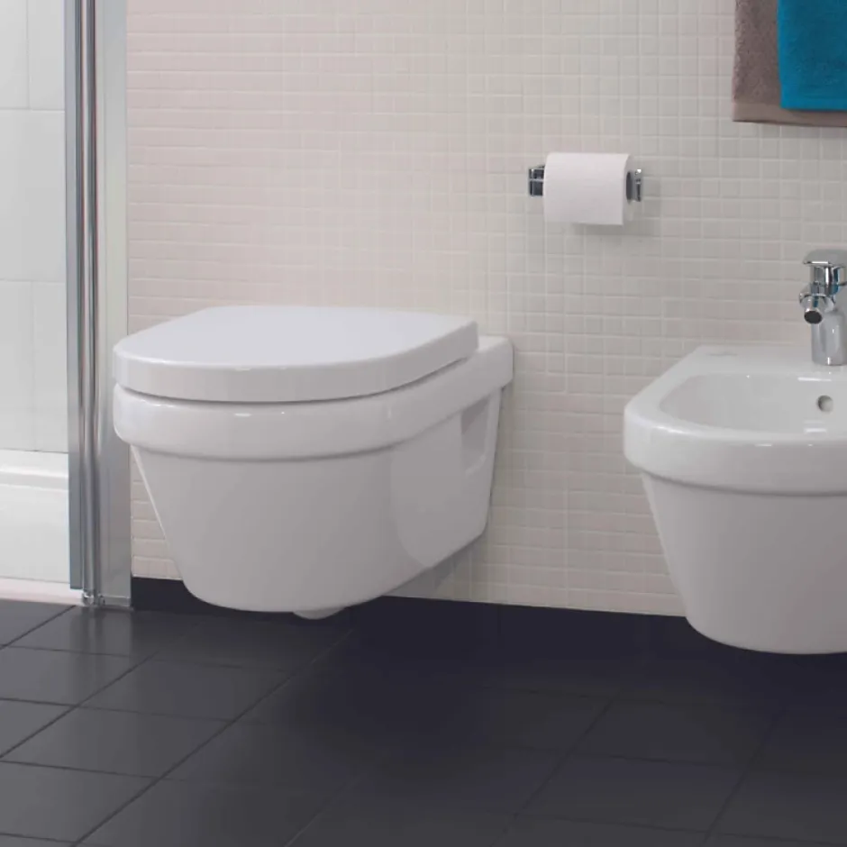Villeroy & Boch WC suspendu sans bride VILLEROY ET BOCH Architectura + abattant + bati support GROHE + plaque de commande blanche